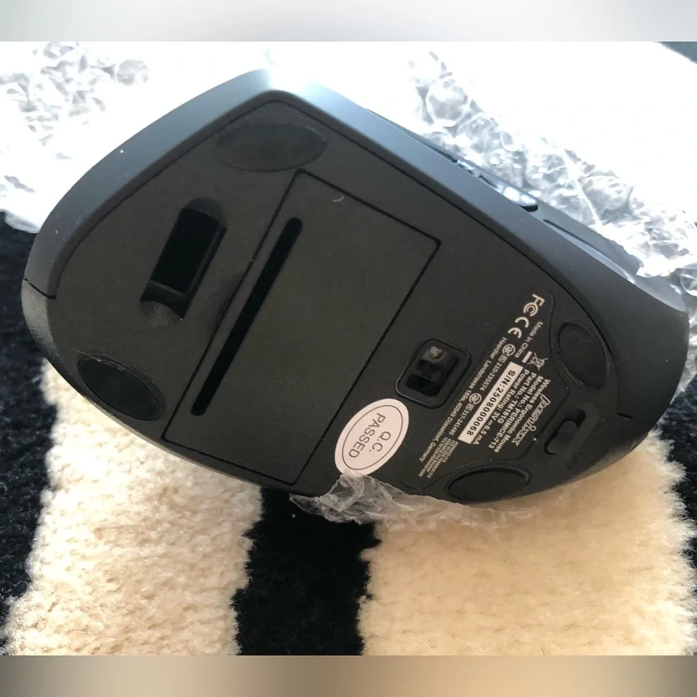 Perixx Perimice-713 2.4GHz Wireless Left Handed Vertical Mouse Ergonomic